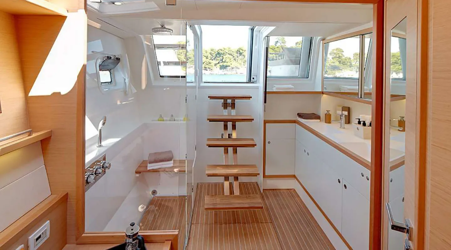 FIREFLY Bathroom