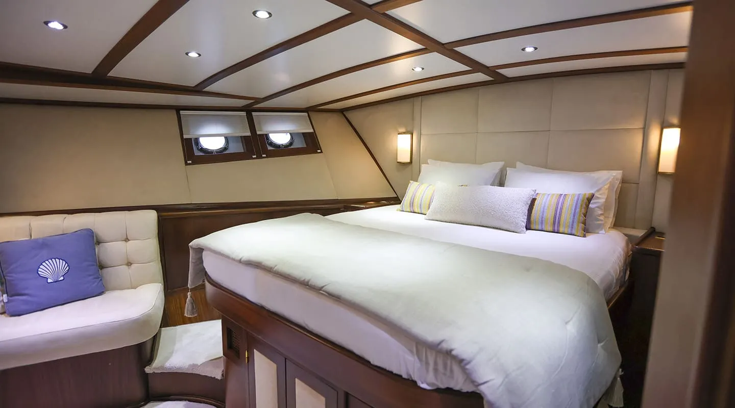 GAZELLA Master cabin