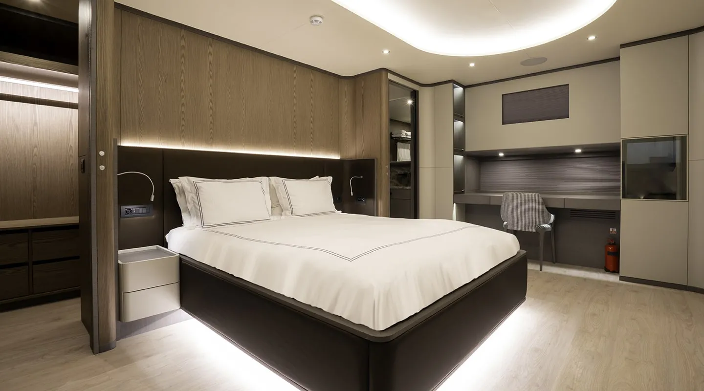 GOOD LIFE Master cabin