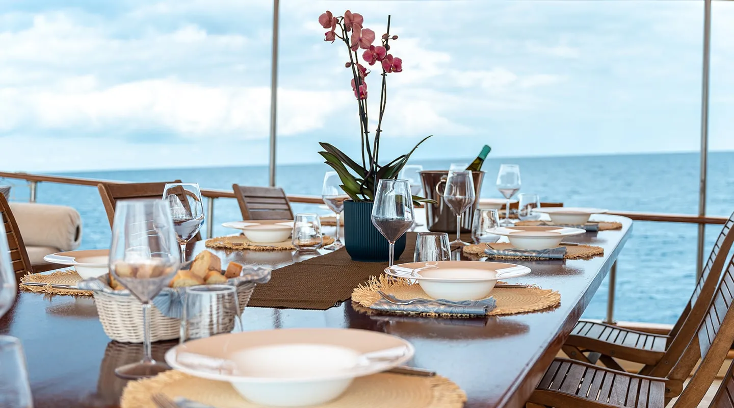 HANDE CAPO GALERA Table decoration