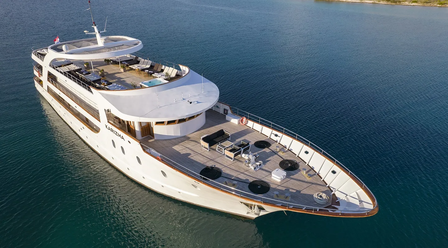 KARIZMA Anchored