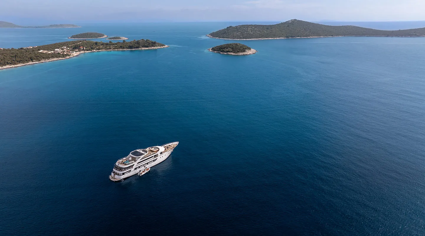 KARIZMA Anchored