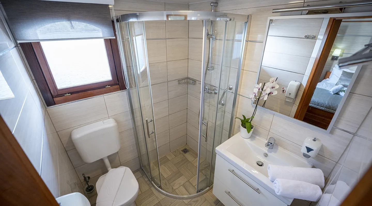 KARIZMA Bathroom