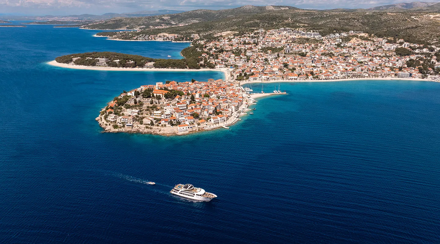 KARIZMA Cruising in Primošten