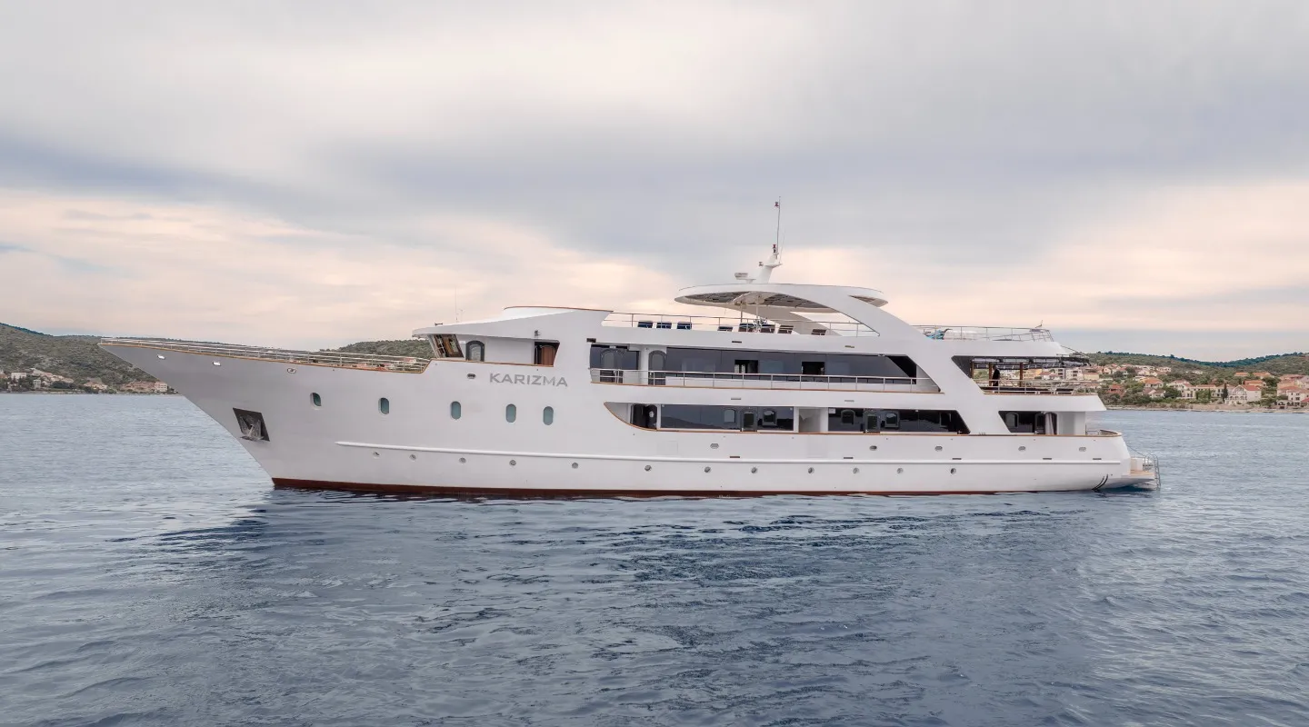 karizma_exterior_1.jpg