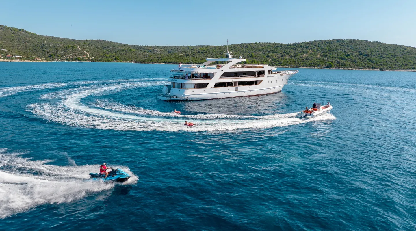 Karizma Exterior Water Sports