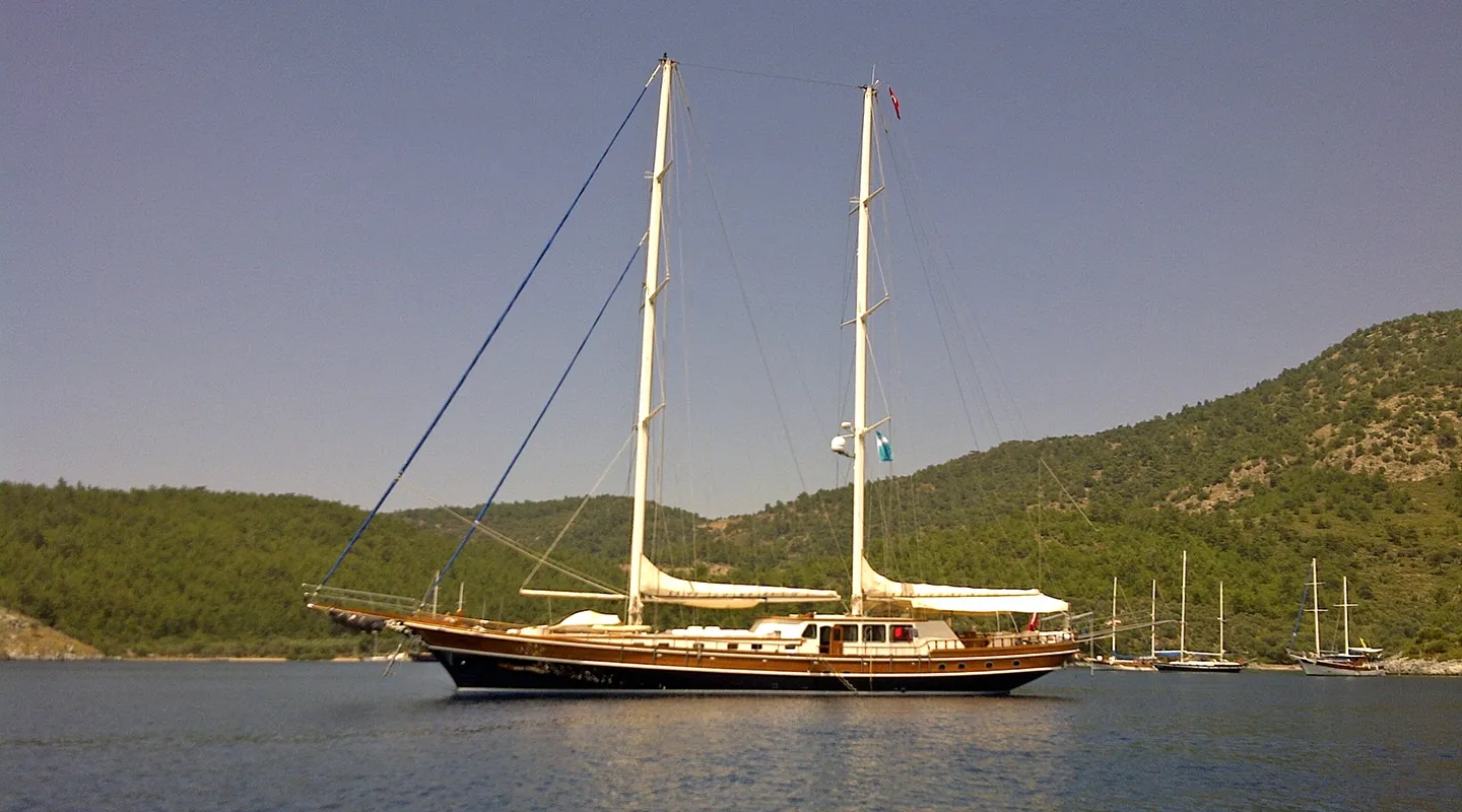 KAYA GUNERI 4 Anchored