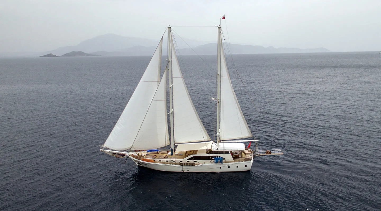 KAYHAN 3 Sailing