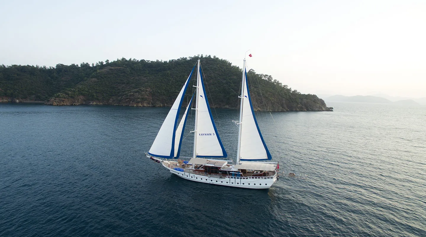 KAYHAN 5 Sailing