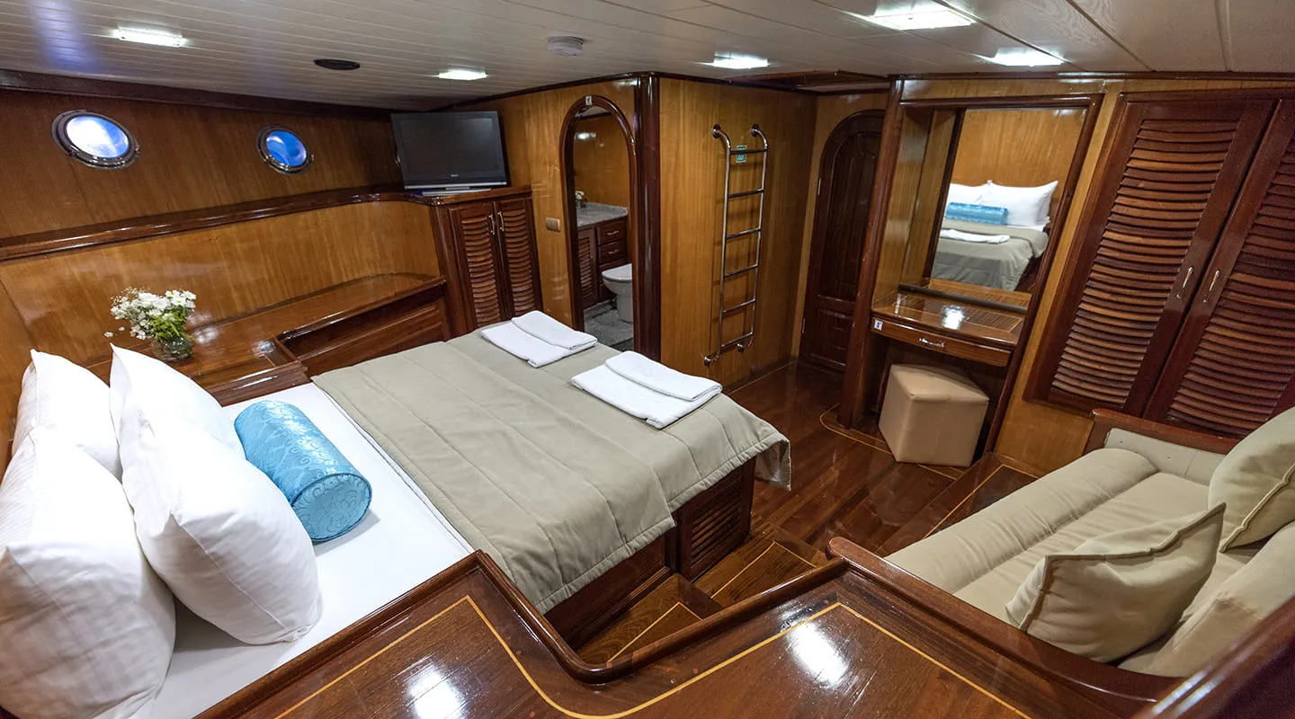 KAYHAN 8 Master cabin