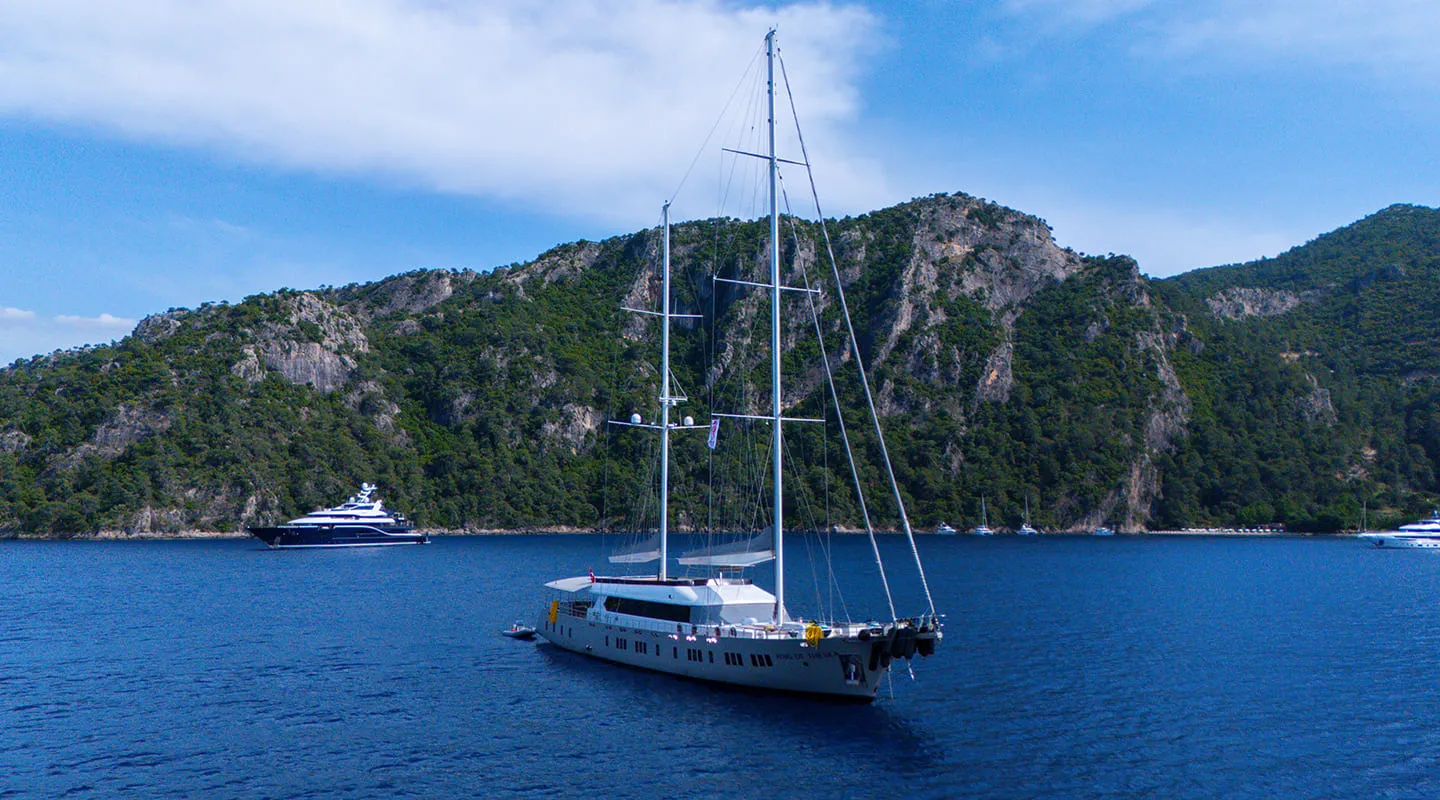 KING OF THE SEA Anchored