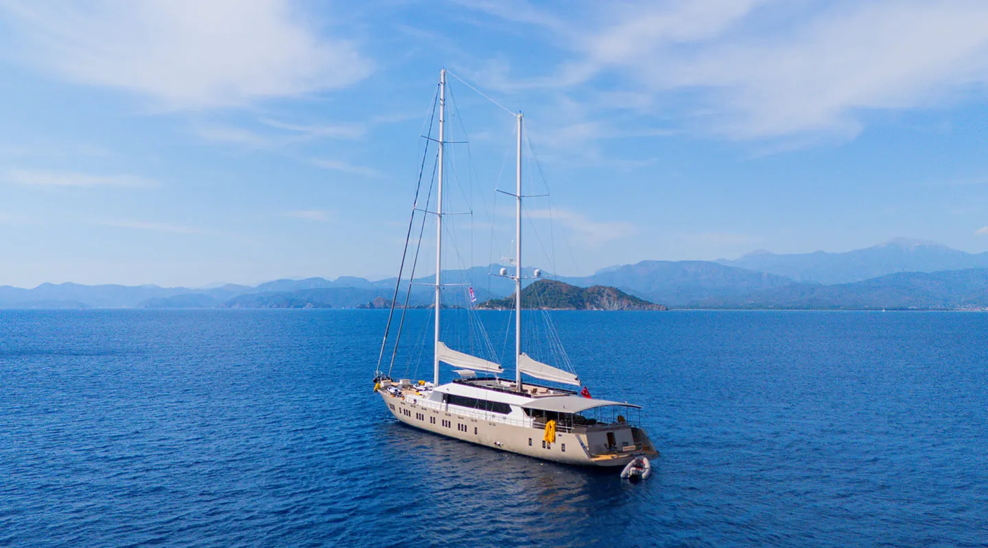 KING OF THE SEA Anchored