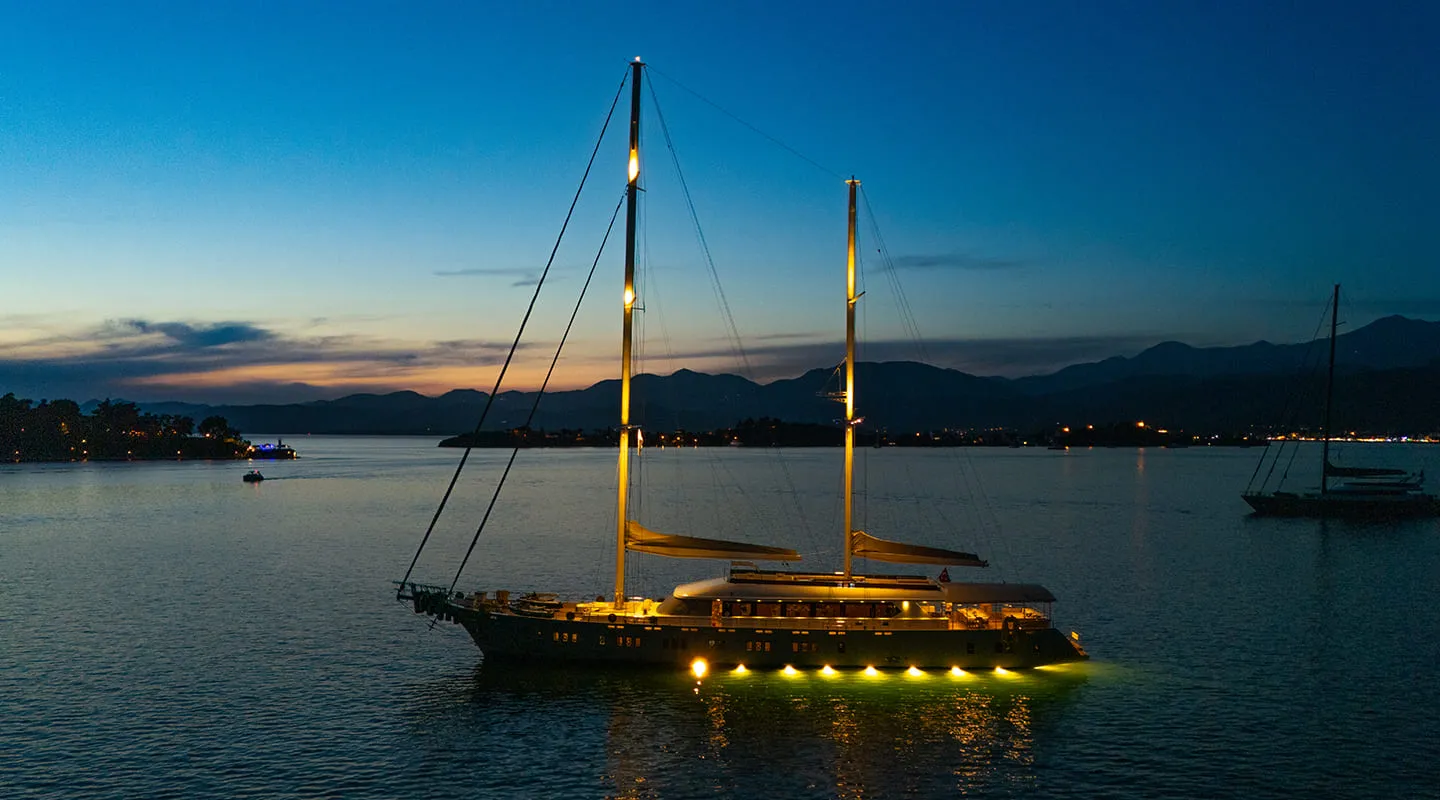 KING OF THE SEA At night
