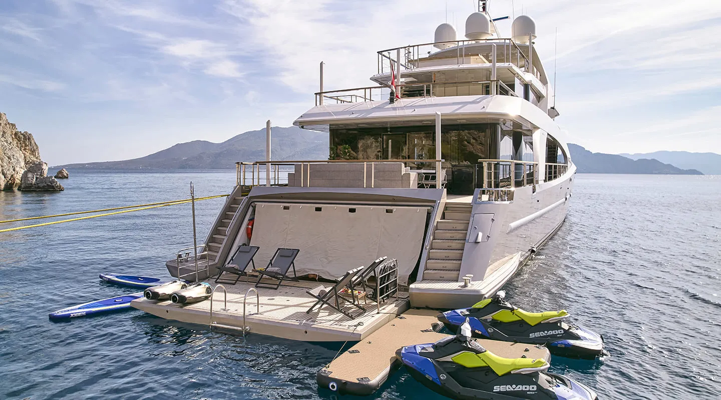 LA PELLEGRINA Watersports