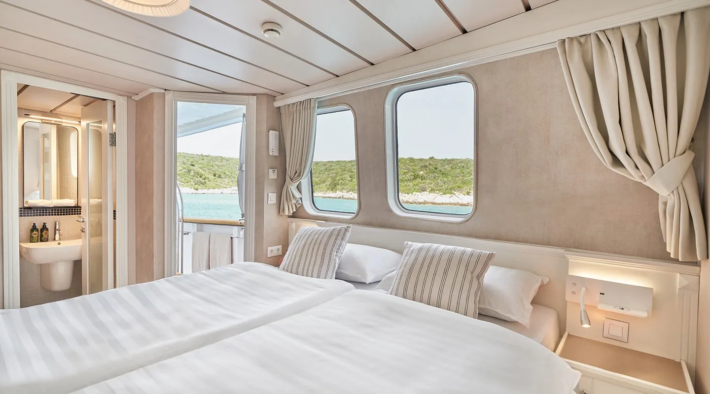 LA PERLA Double cabin