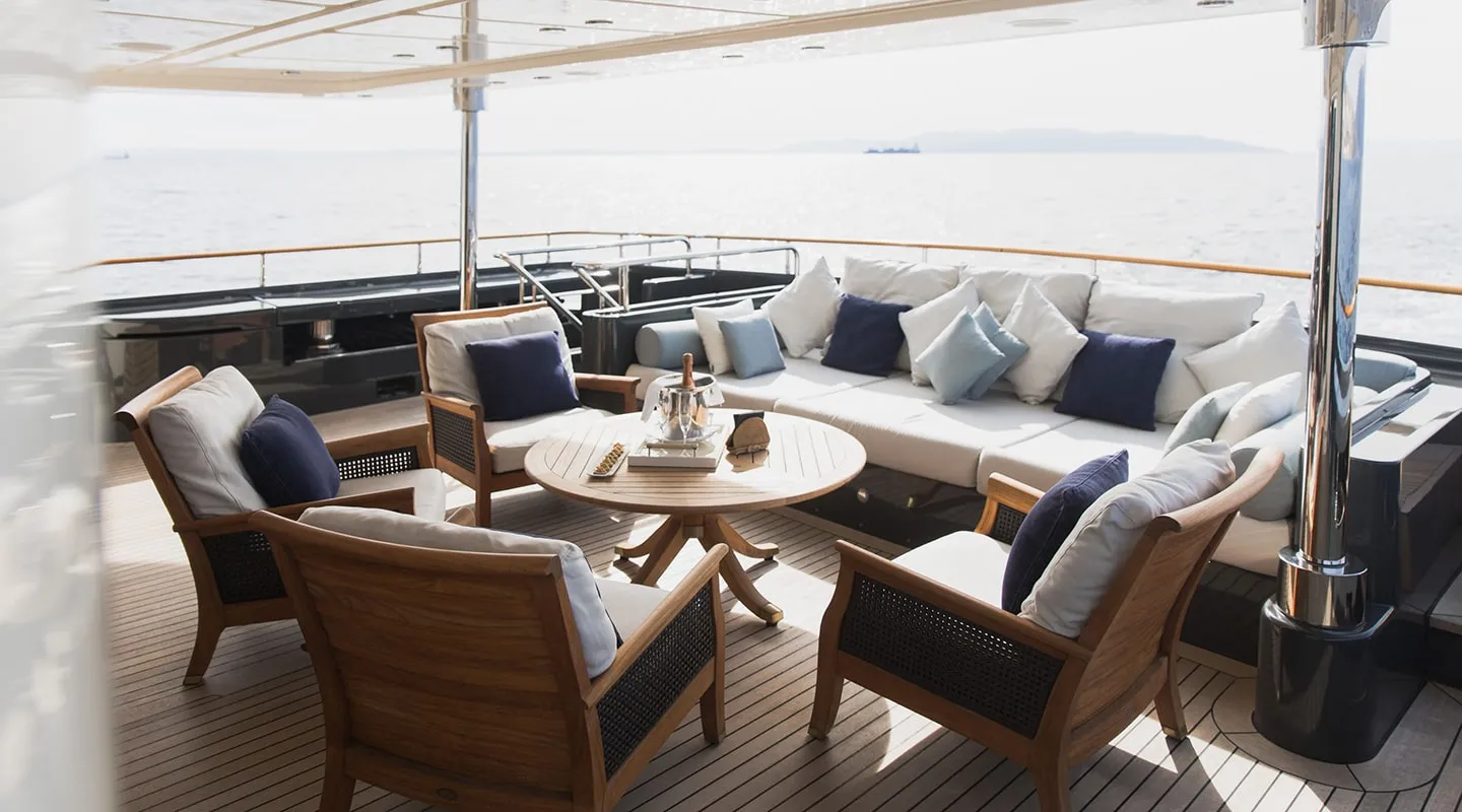 LADY TRUDY Aft deck sitting area