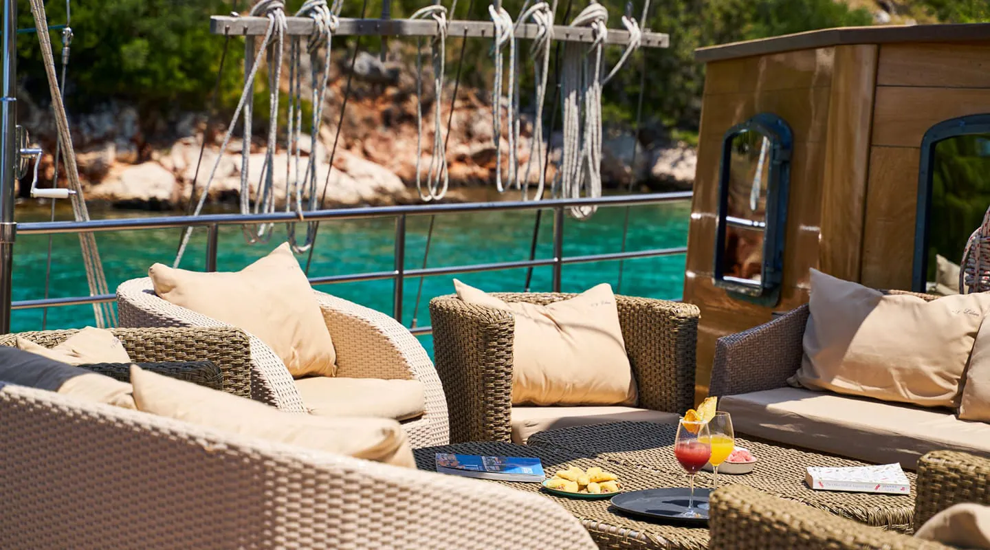 LIBRA Lounge area
