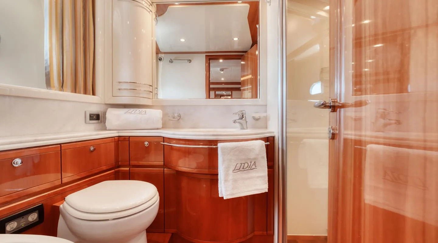 LIDIA Bathroom