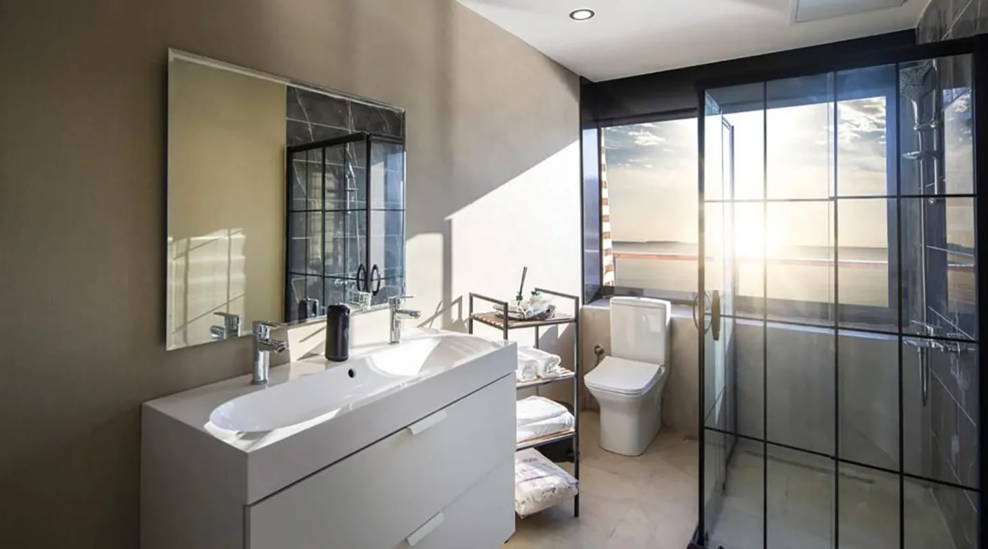 LIMITLESS Bathroom