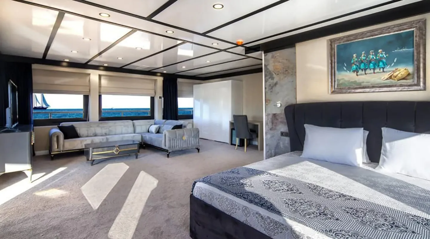LIMITLESS Double cabin