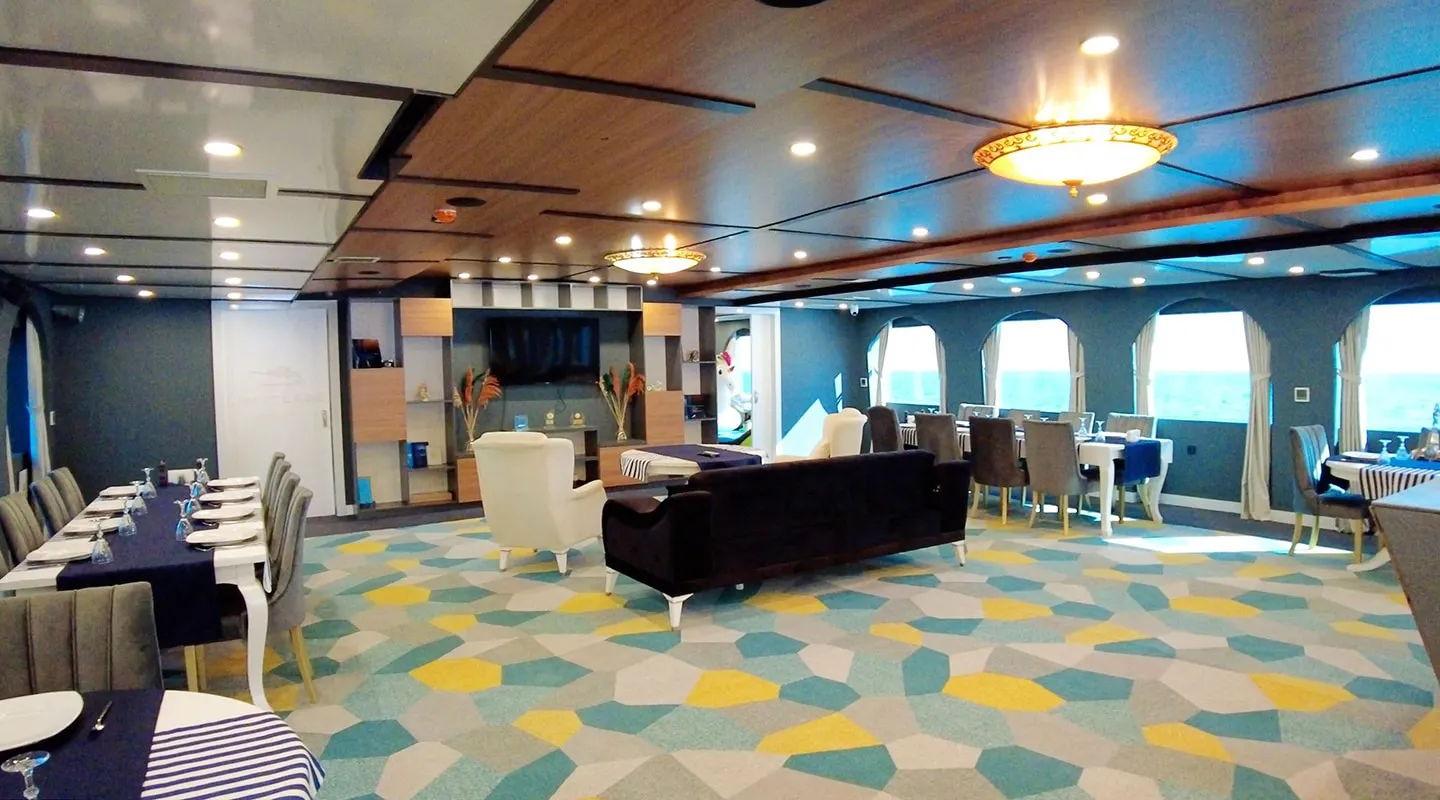 LIMITLESS Saloon