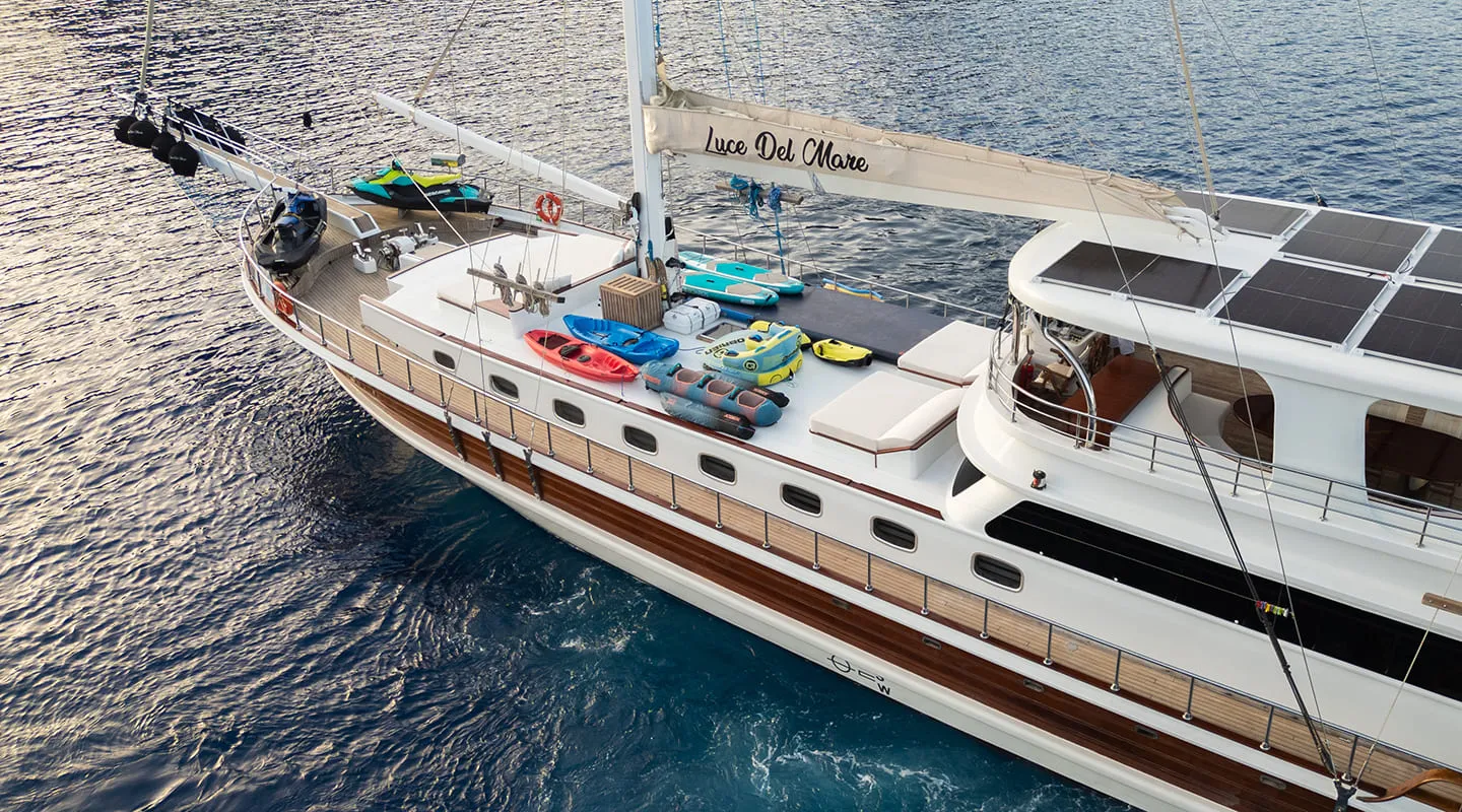 LUCE DEL MARE Sun deck