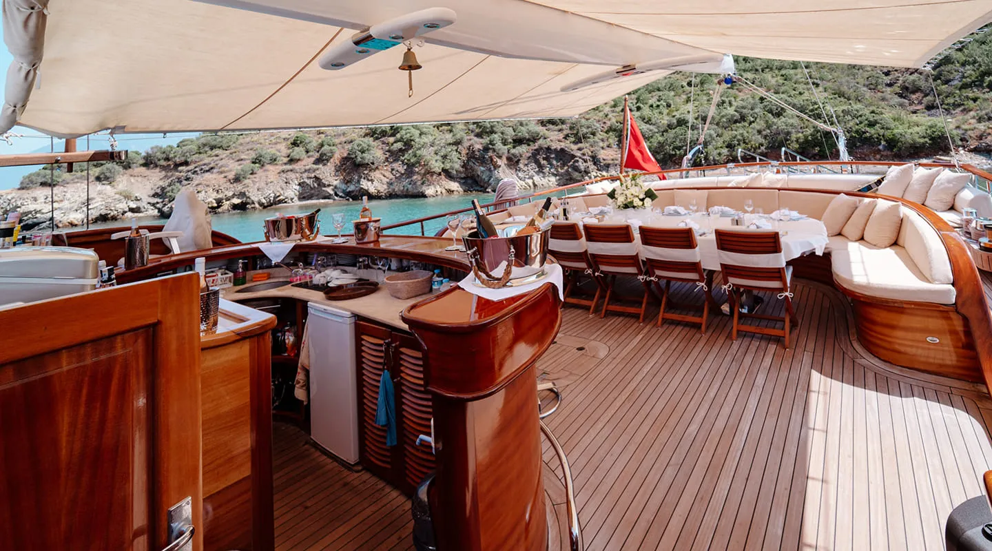 LYCIAN QUEEN Aft deck