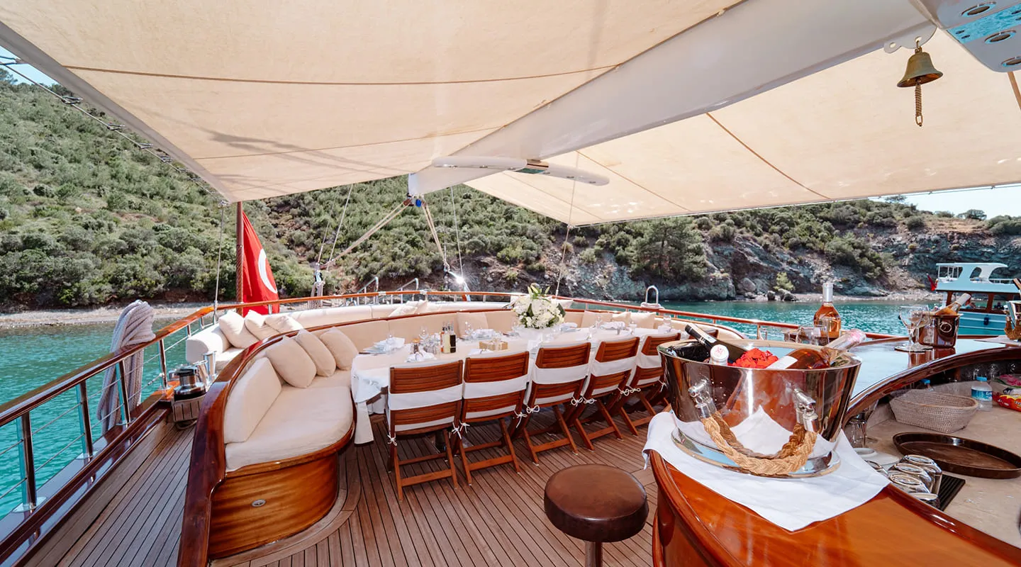 LYCIAN QUEEN Aft deck