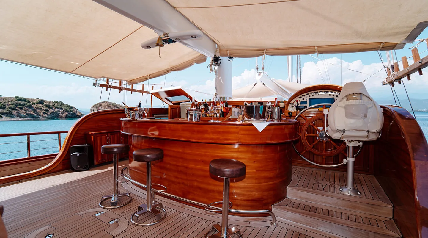 LYCIAN QUEEN Aft deck