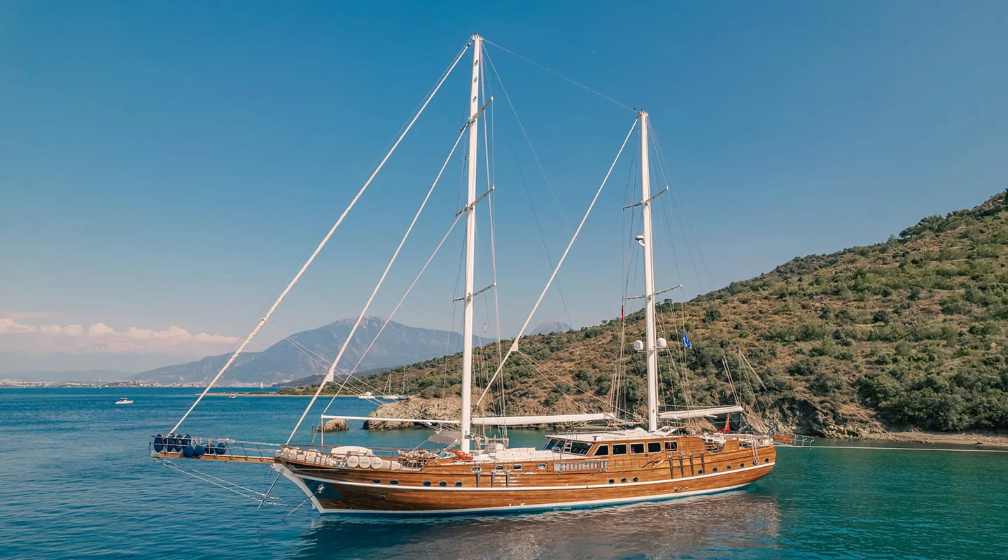 LYCIAN QUEEN Anchored