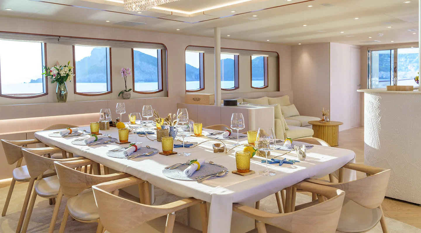 MAIA Dinning area in salon