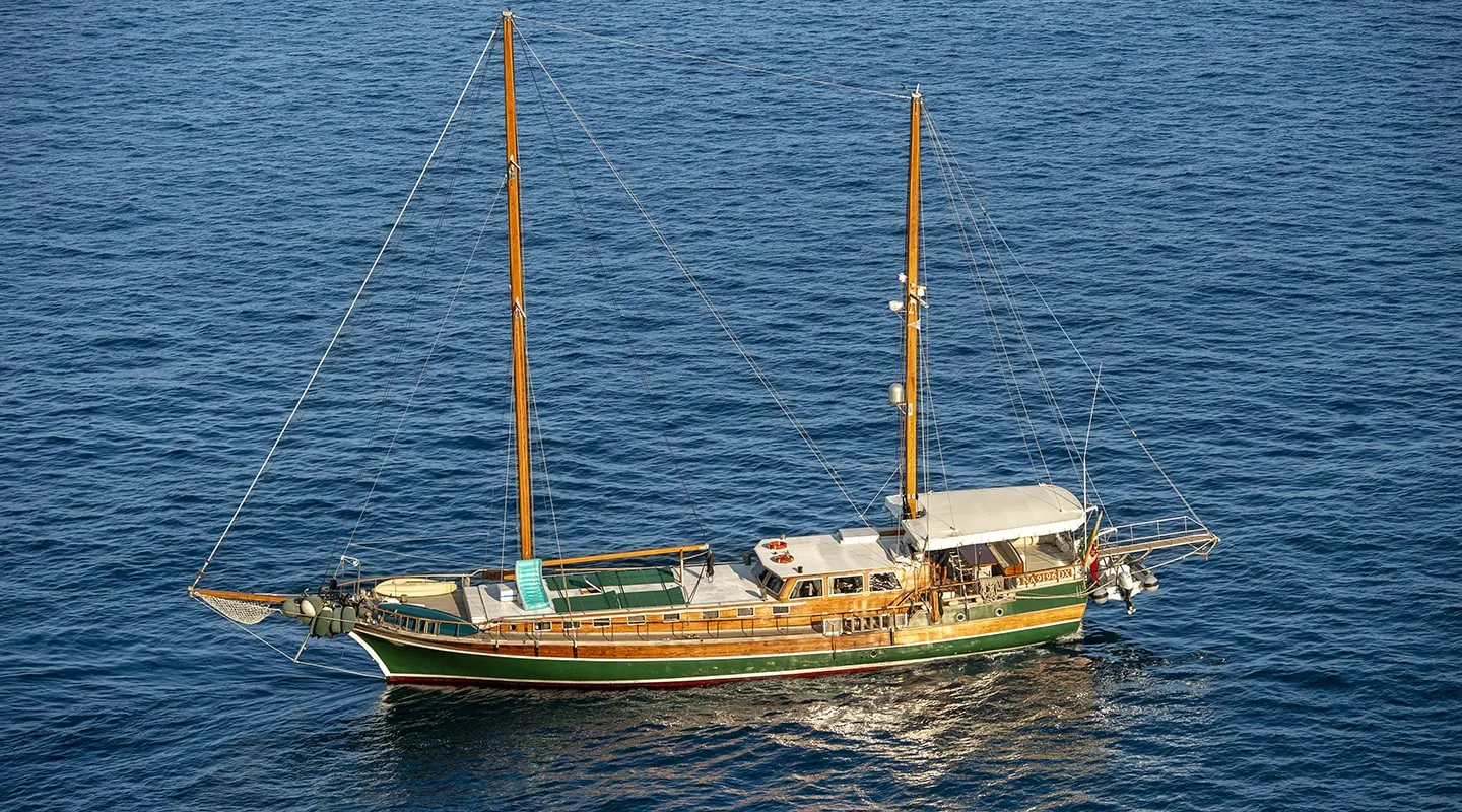 MARIA GIOVANNA Anchored