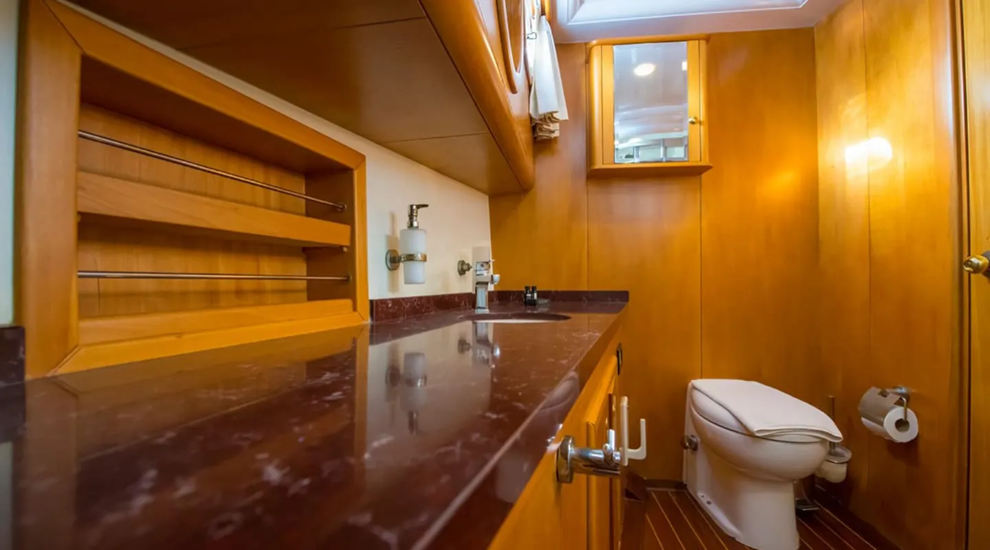 MEIN SCHATZ Bathroom