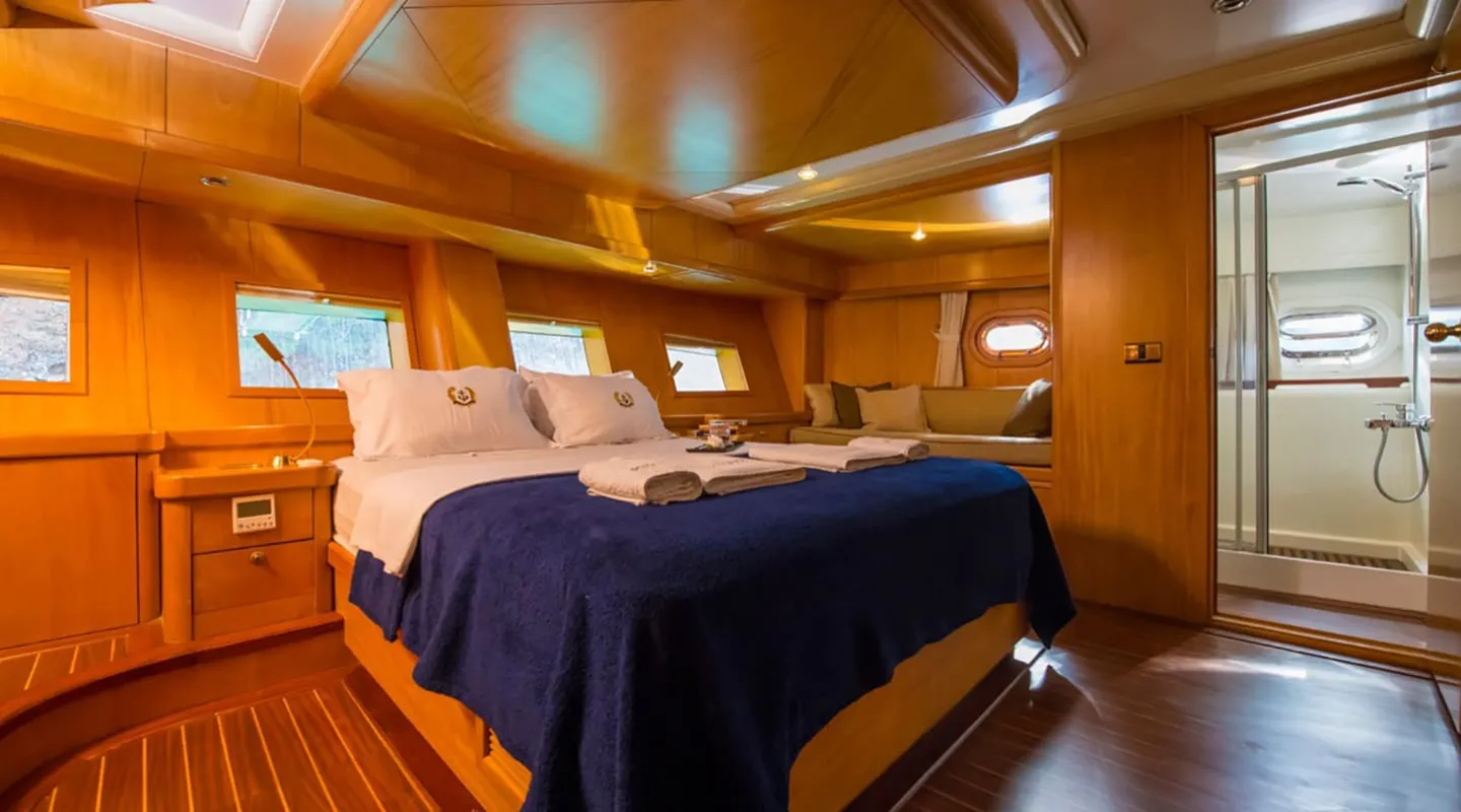 MEIN SCHATZ Master cabin
