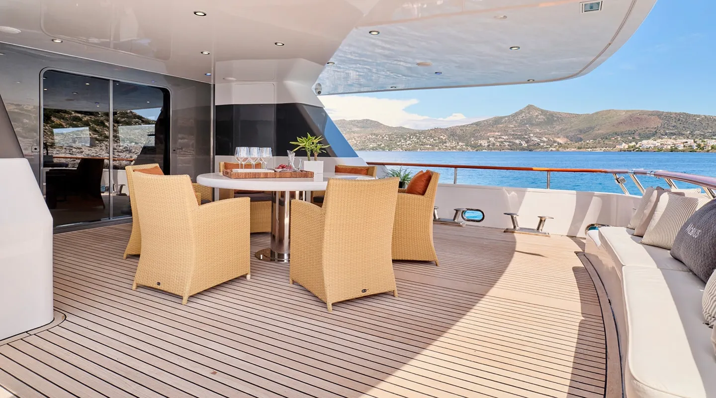 MOBIUS Aft deck