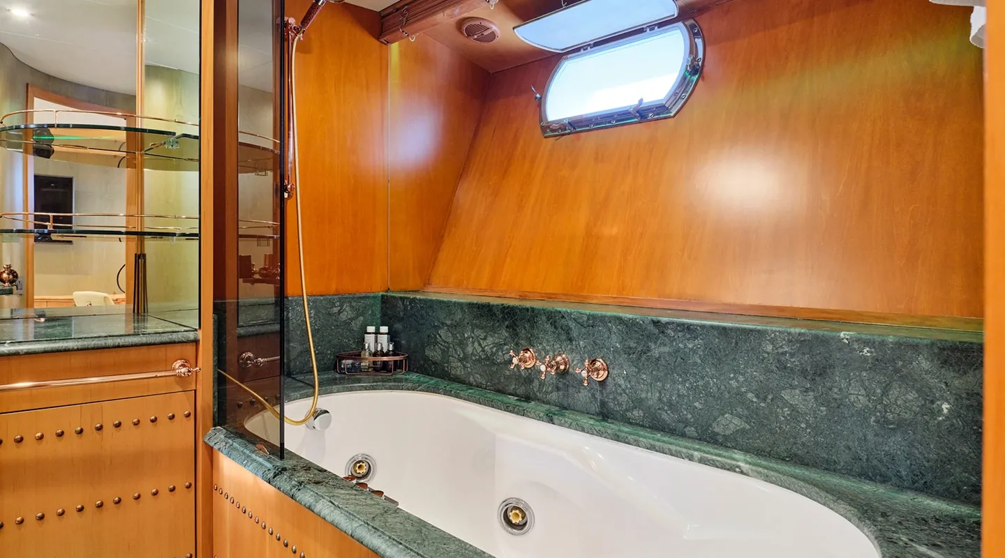 MOBIUS VIP cabin ensuite