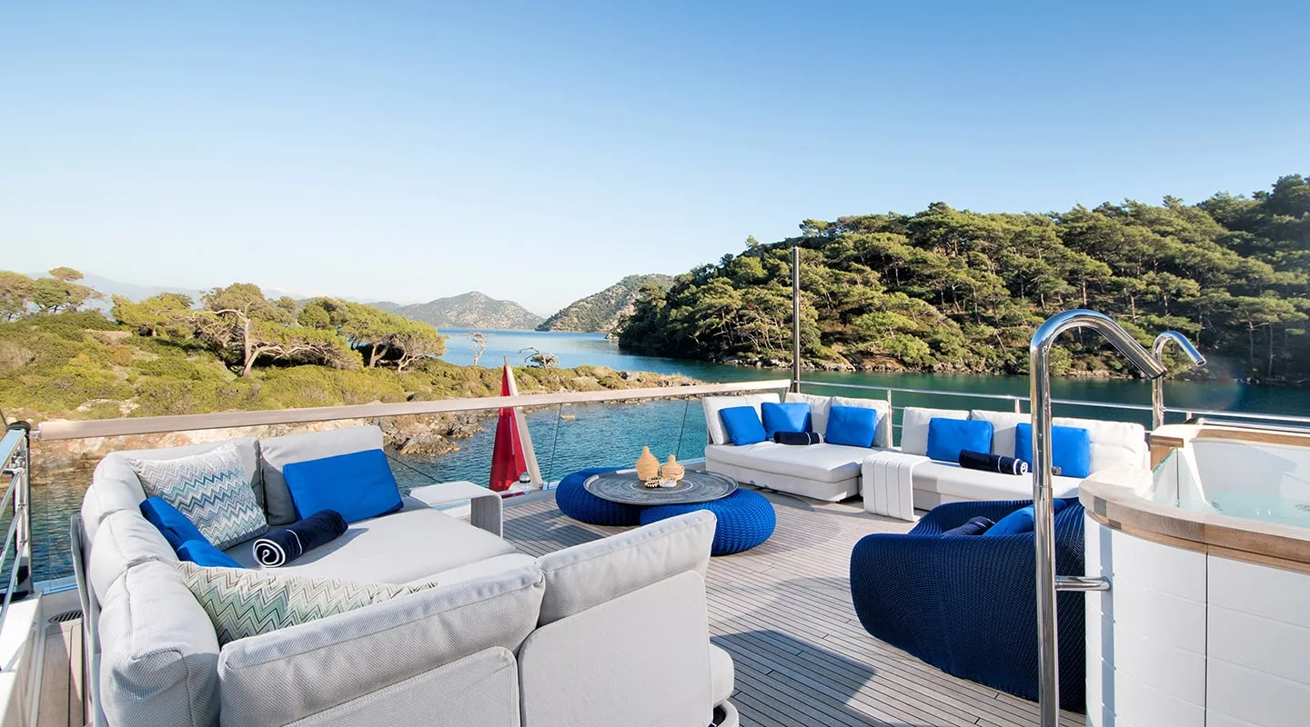 MORNING STAR Flybridge