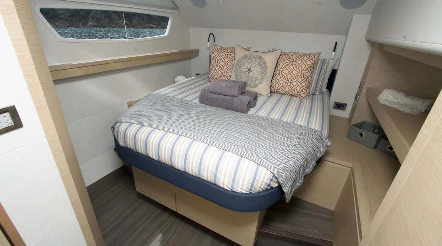 NENE Double cabin