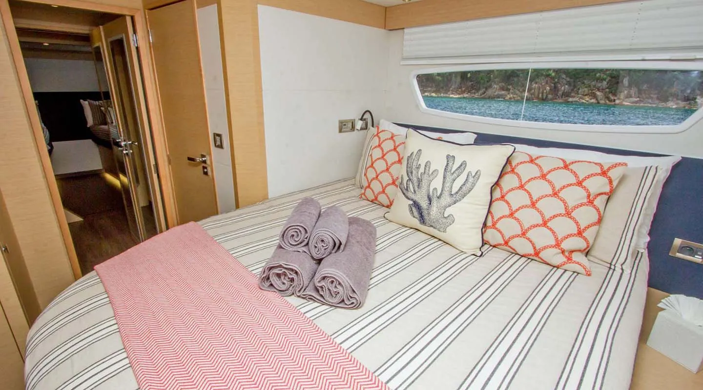 NENE Double cabin