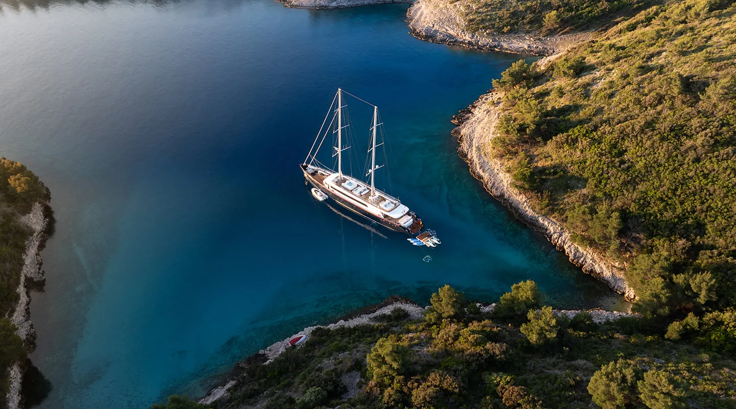 NOCTURNO Anchored