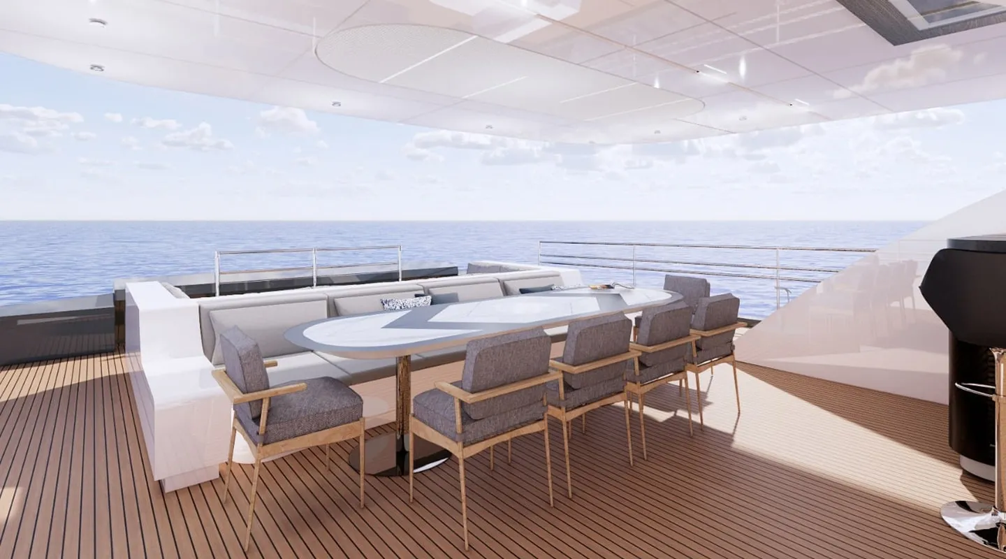 NORTH WIND Aft deck