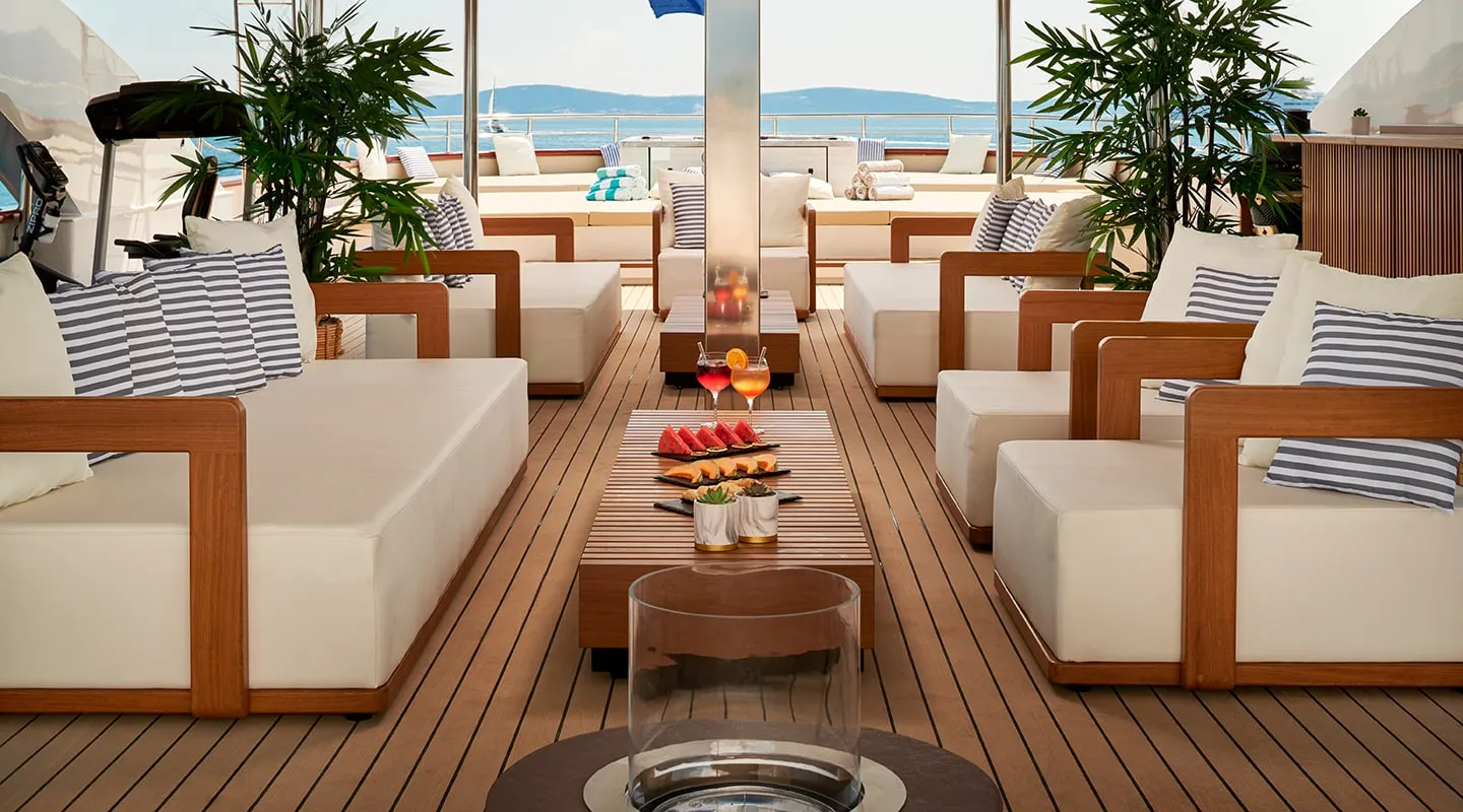 OHANA Sundeck