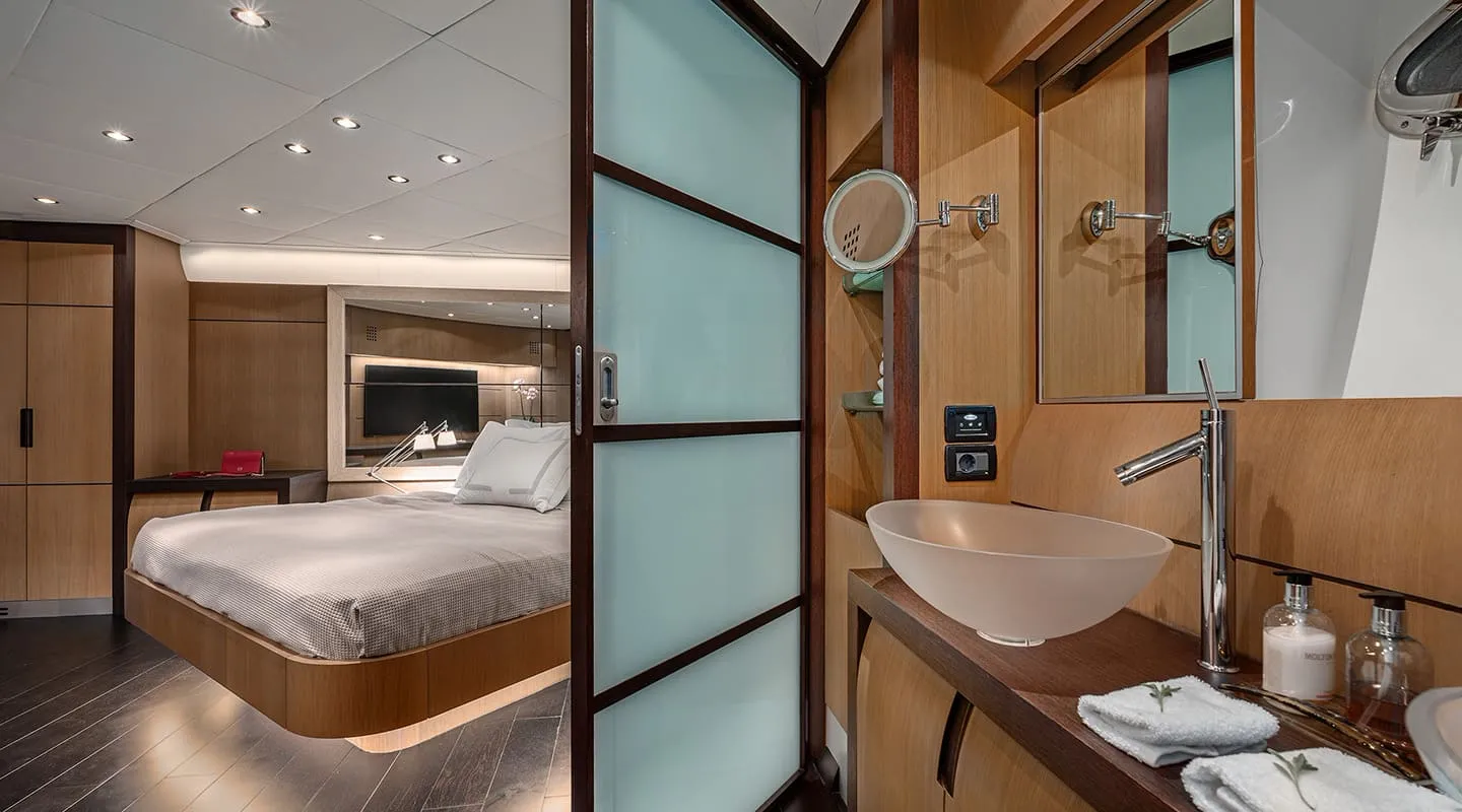 ONE Master cabin