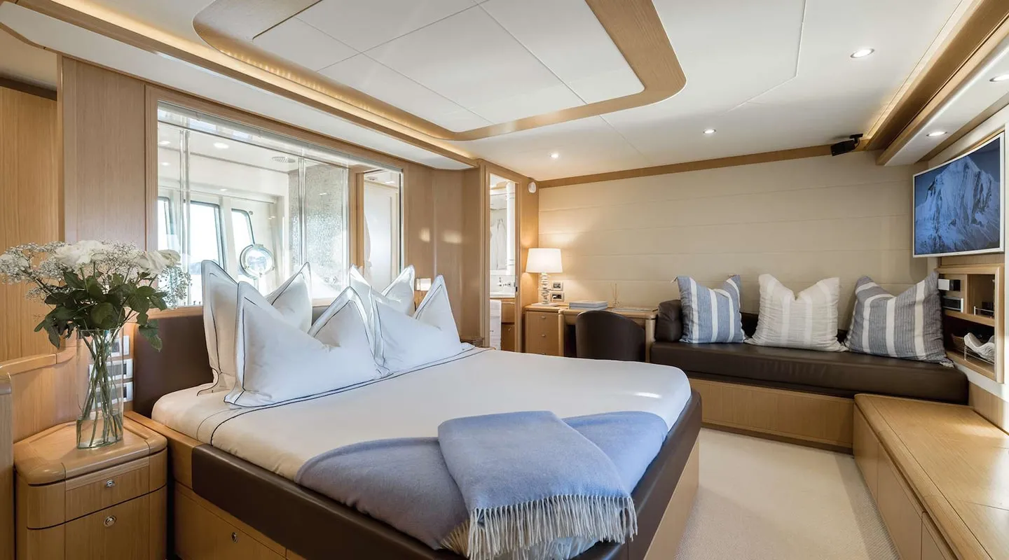 ONYX Double cabin