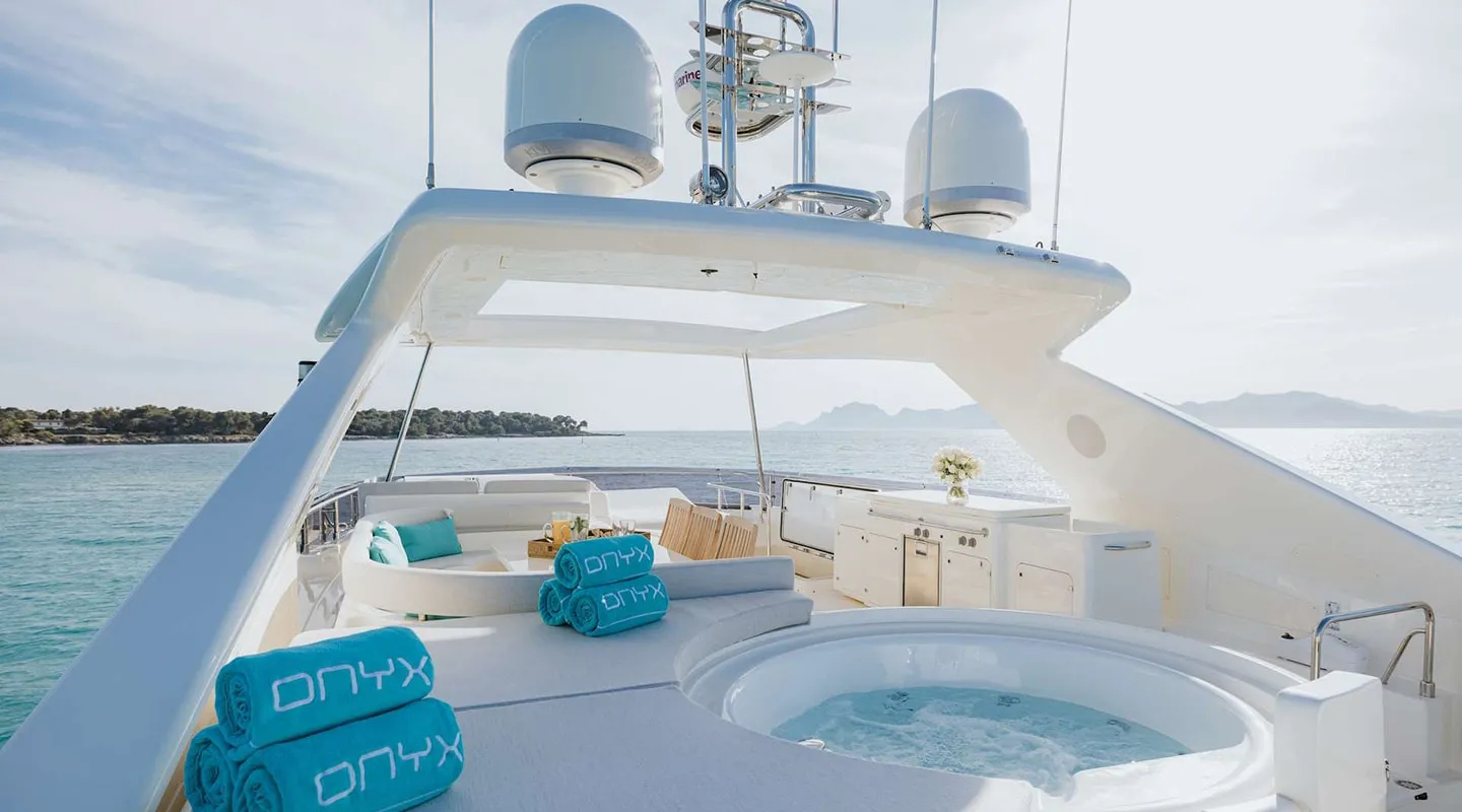 ONYX Jacuzzi