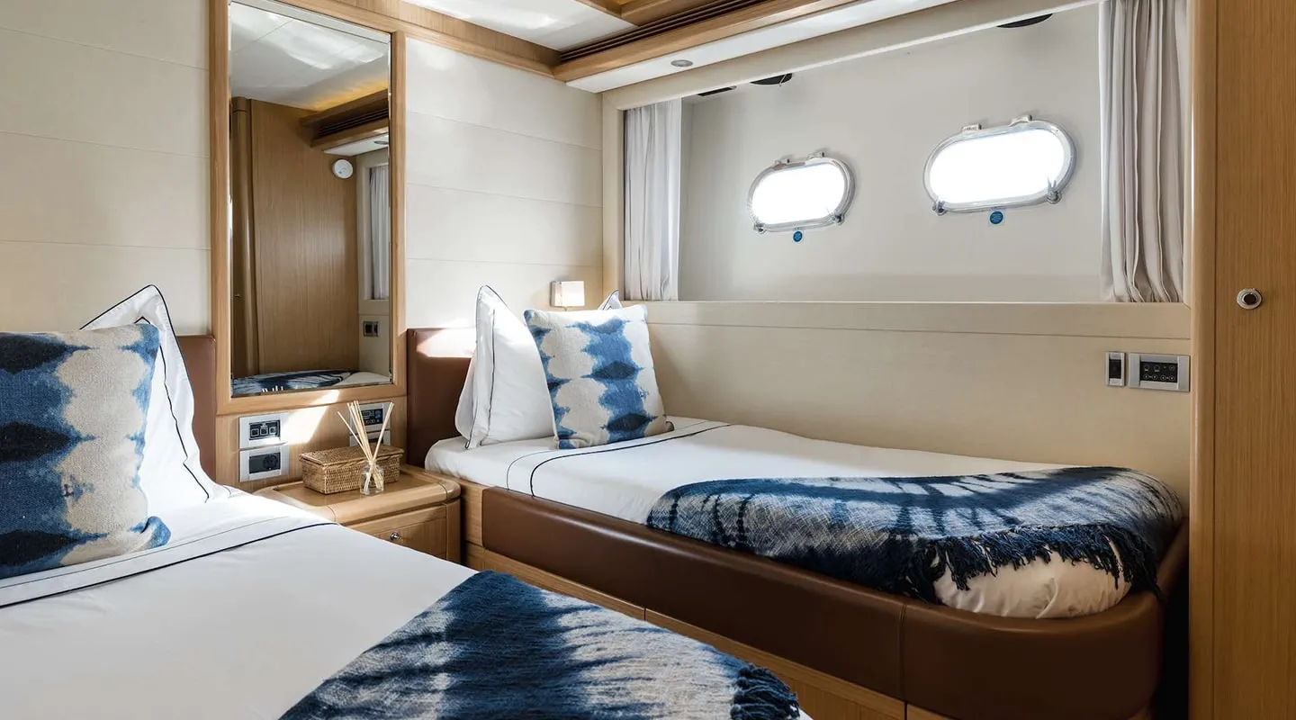 ONYX Twin cabin