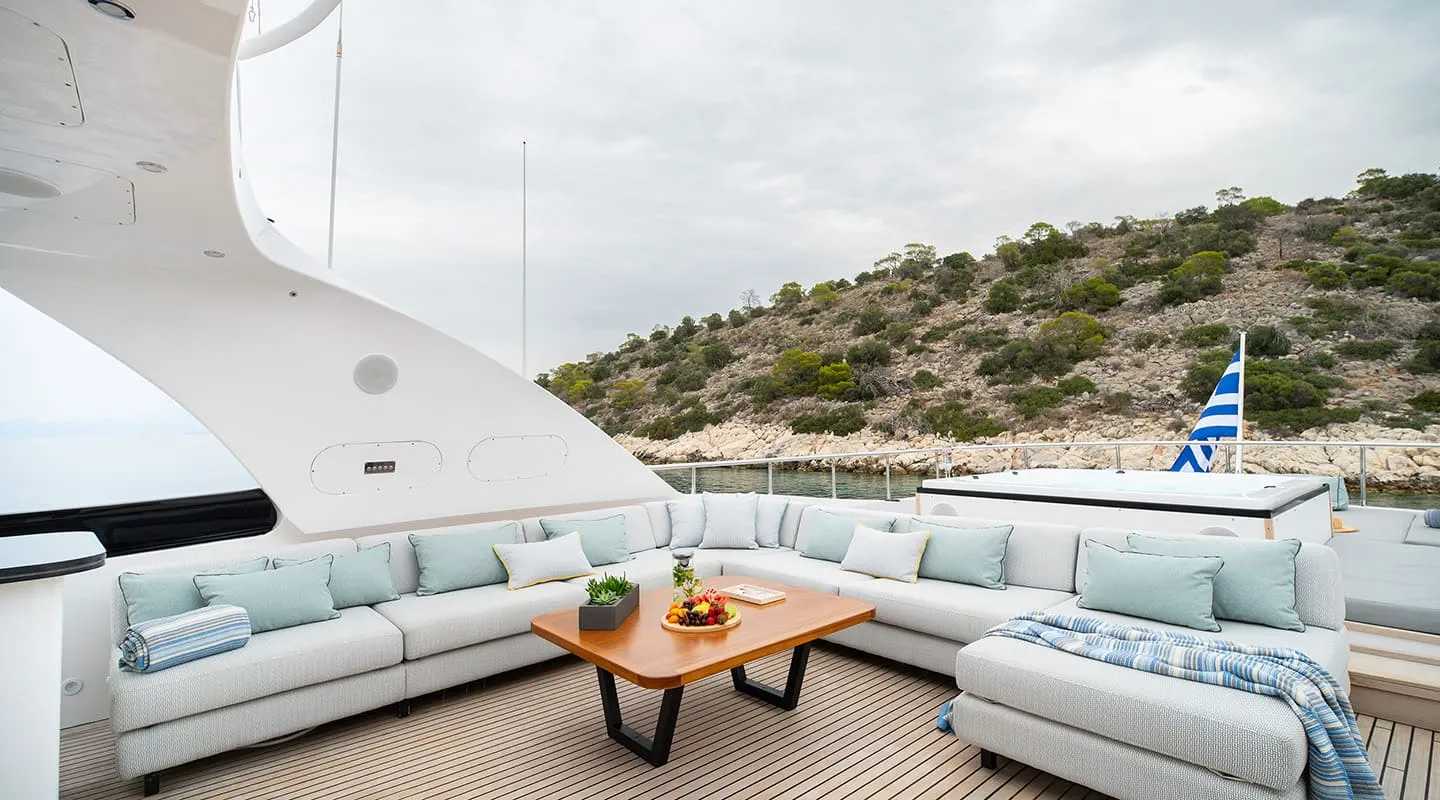 PAREAKI II Flybridge