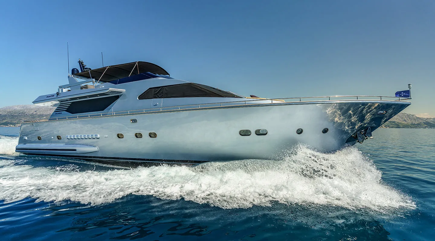 PHANTOM Cruising