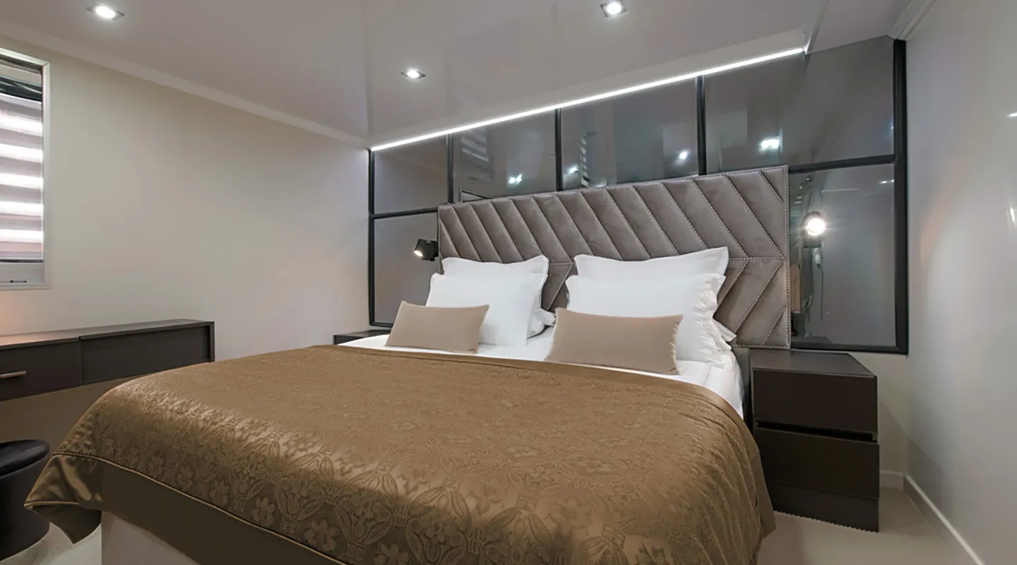 PREMIER Double cabin