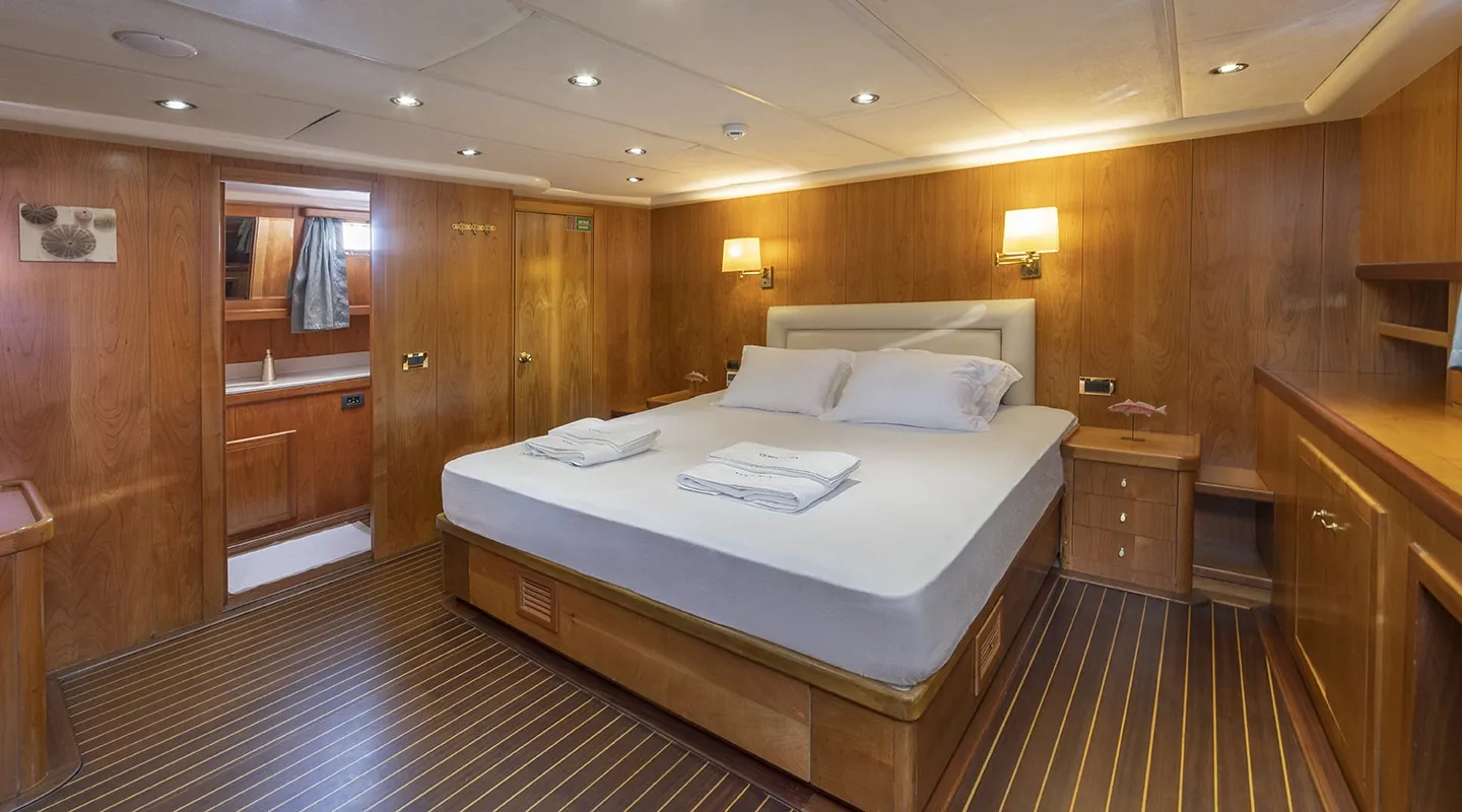 QUEEN OF SEA Double cabin